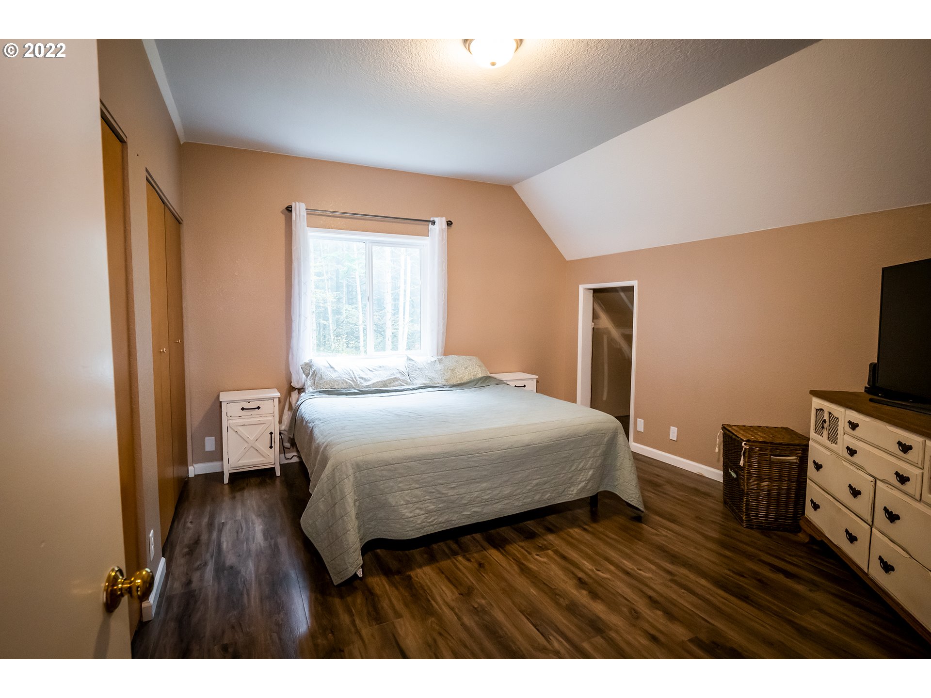 24514 Butler Road Junction City, OR 97448 - Photo 20 of 32 Bedroom, Primary