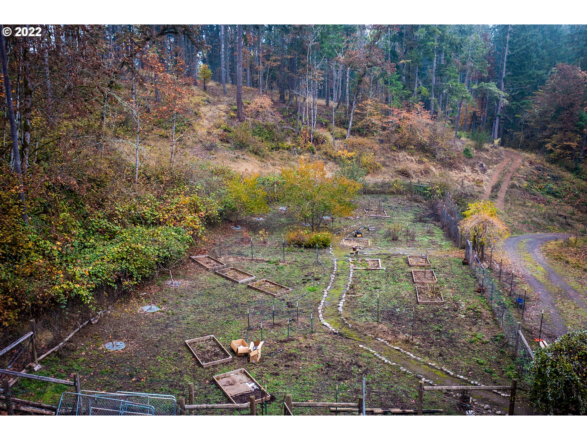24514 Butler Road Junction City, OR 97448 - Photo 29 of 32 Garden