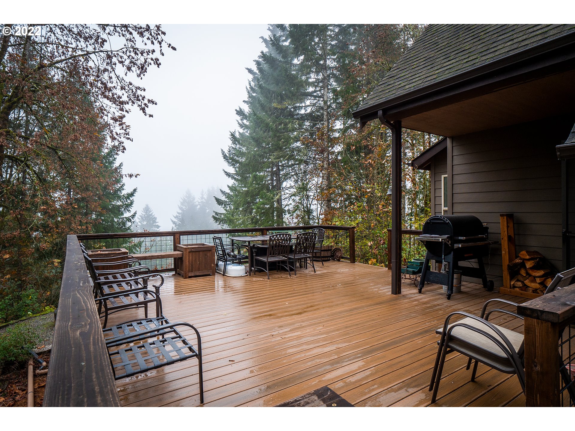 24514 Butler Road Junction City, OR 97448 - Photo 5 of 32 Deck