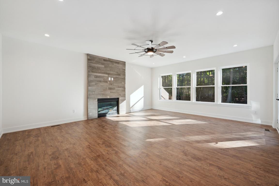 44 Washington Way Tabernacle, NJ 08088 - Photo 16 of 31 Great Room with Stone Gas Fireplace