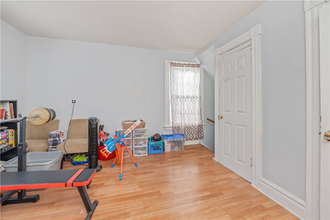 185 Lexington Avenue Rochester, NY 14613 - Photo 18 of 20
