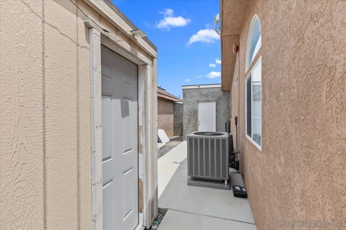 2285 Tierra Heights Road Boulevard, CA 91905 - Photo 35 of 47
