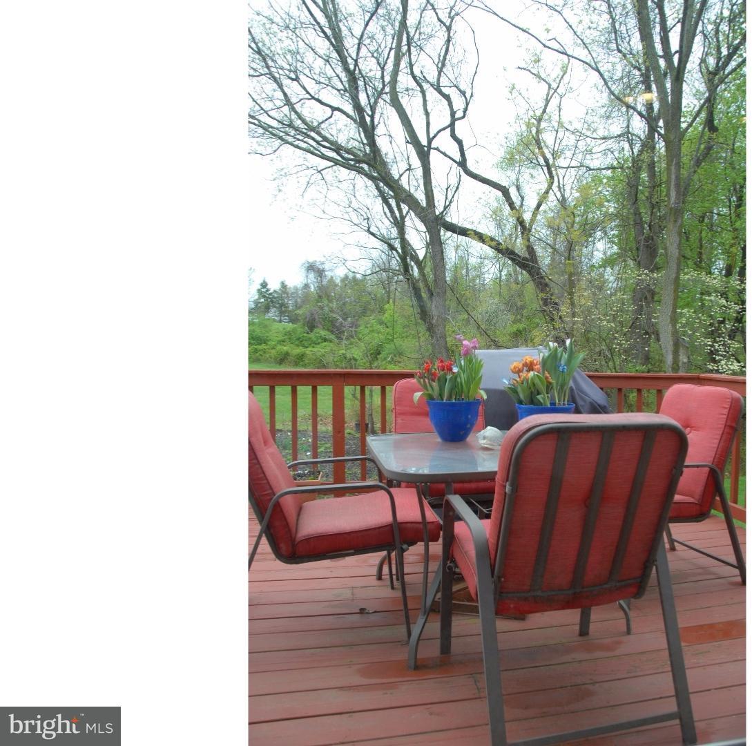 34 Rocking Horse Way Holland, PA 18966 - Photo 11 of 11 Deck