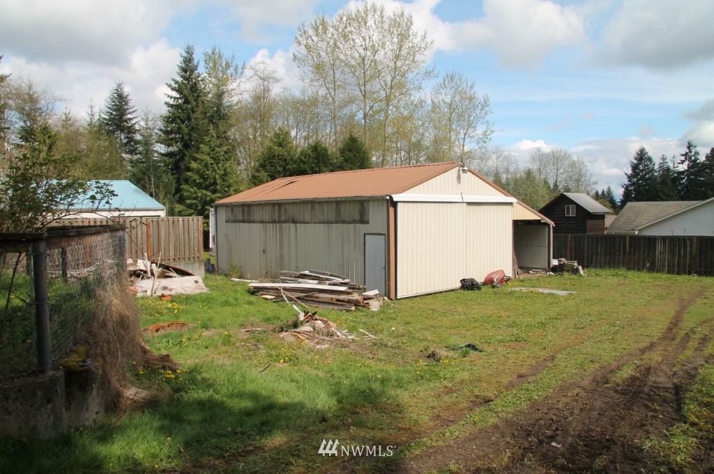 7931 Upper Ridge Road Everett, WA 98203 - Photo 4 of 13