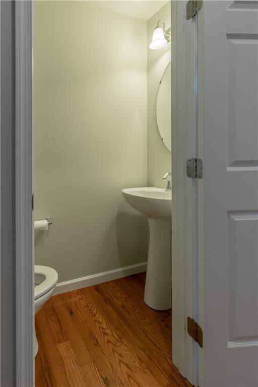 239 Maple Ridge Drive Canonsburg, PA 15317 - Photo 8 of 22 Powder Room