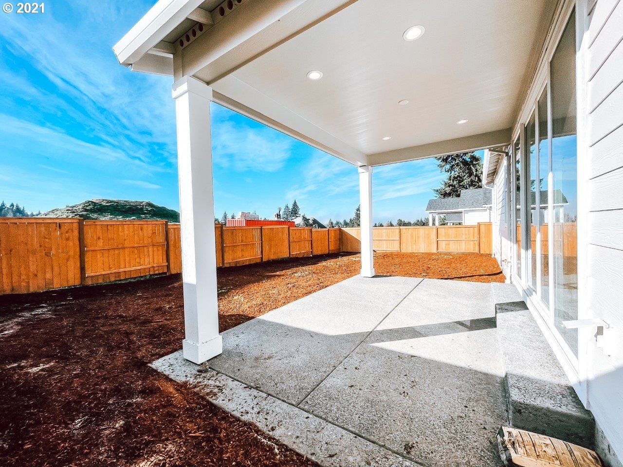 2917 North Mccanta Way Ridgefield, WA 98642 - Photo 20 of 22 a view of a balcony