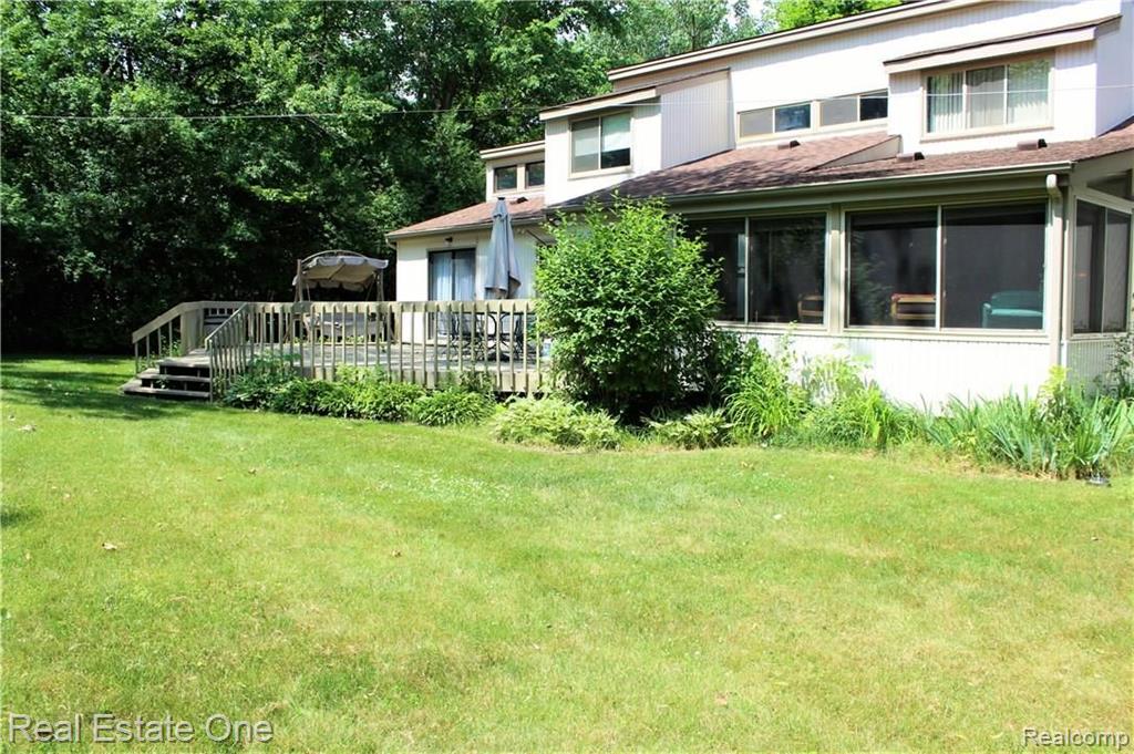 28693 Salem Road Farmington, MI 48334 - Photo 29 of 35