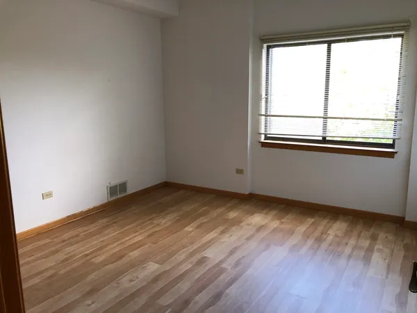 $1,800 | 1113 East Division Street, Unit 3C, Lockport, IL 60441
