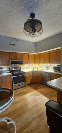 $1,800 | 1113 East Division Street, Unit 3C, Lockport, IL 60441