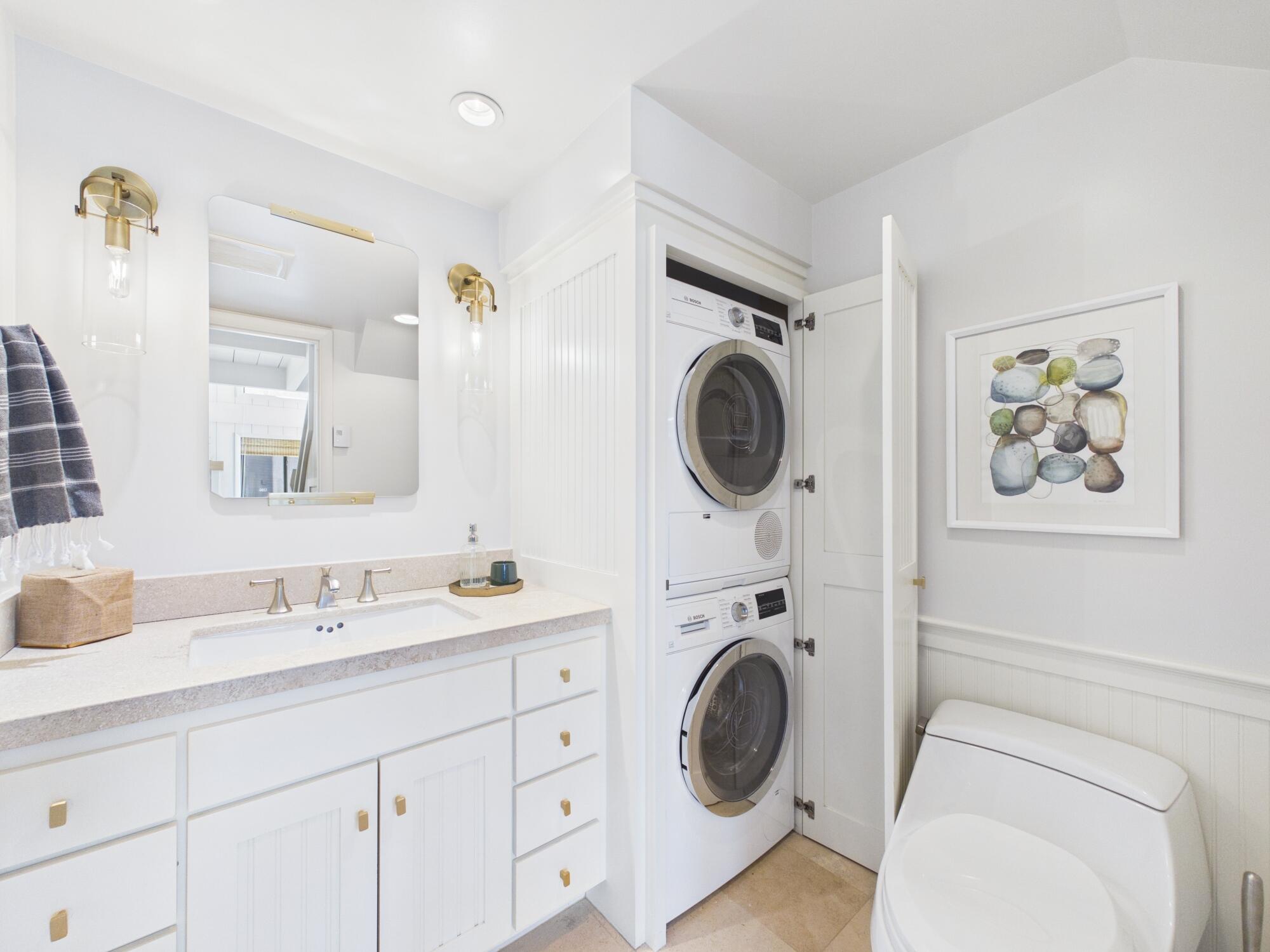 1304 Creekside Way Sun Valley, ID 83353 - Photo 11 of 21 Main Floor Bath + Laundry