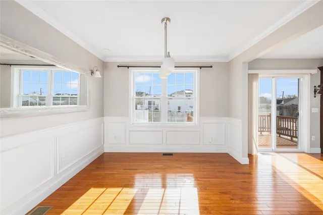 $3,500 | 227 Marshall Avenue, Cumberland, RI 02864