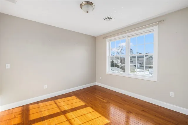 $3,500 | 227 Marshall Avenue, Cumberland, RI 02864