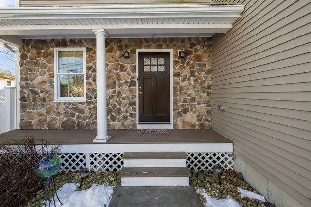 $3,500 | 227 Marshall Avenue, Cumberland, RI 02864