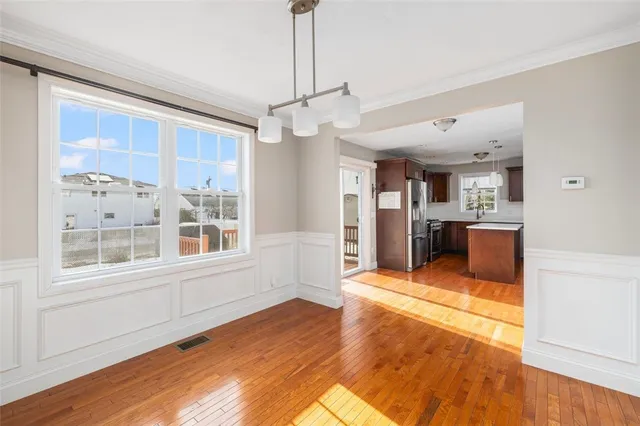 $3,500 | 227 Marshall Avenue, Cumberland, RI 02864