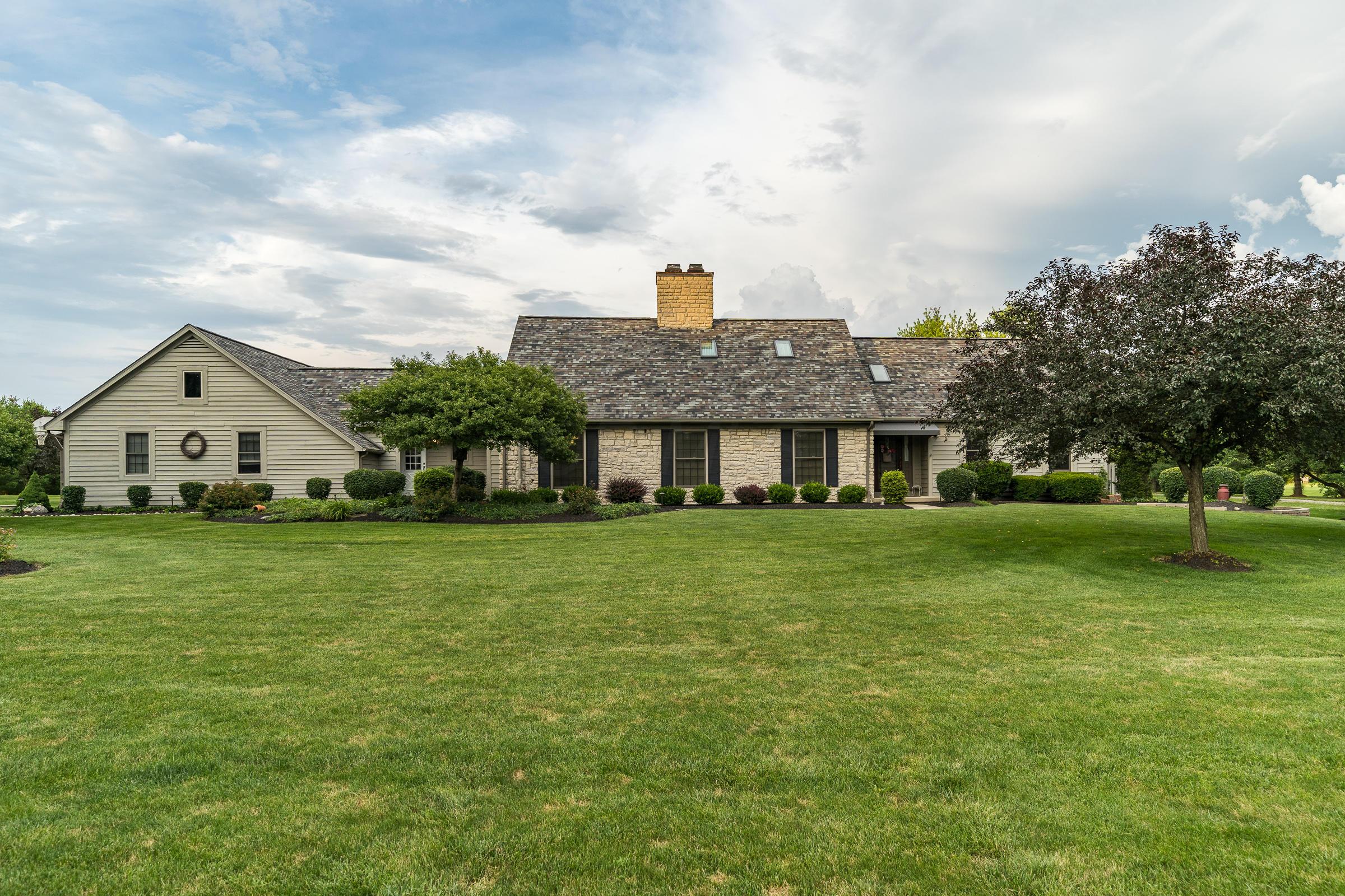 1362 Hubbard Road Galloway, OH 43119 - Photo 2 of 60 Gallery Image 2