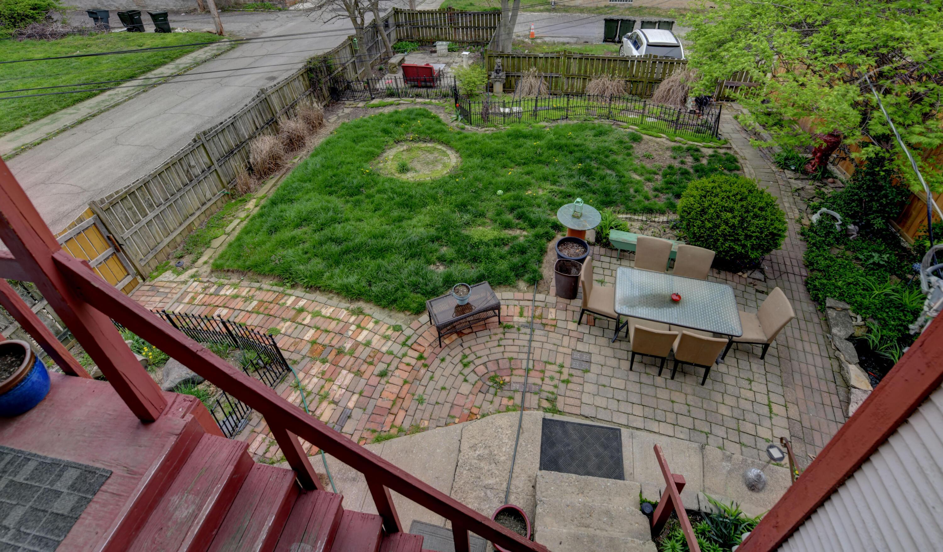 977 Bryden Road Columbus, OH 43205 - Photo 57 of 60 Yard (9)