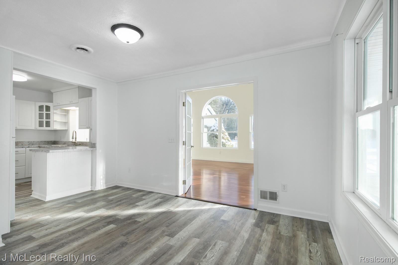 6755 State Road Millington, MI 48746 - Photo 16 of 55 6755 State Rd Millington-16.jpg