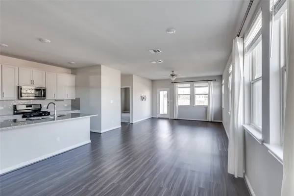 $2,185 | 204 Mountain Valley Street, Georgetown, TX 78628