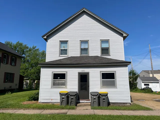$325,000 | 1040 7th Avenue, Baldwin, WI 54002
