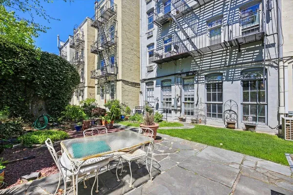 $695,000 | 213 14th Street, Unit 2E, Hoboken, NJ 07030