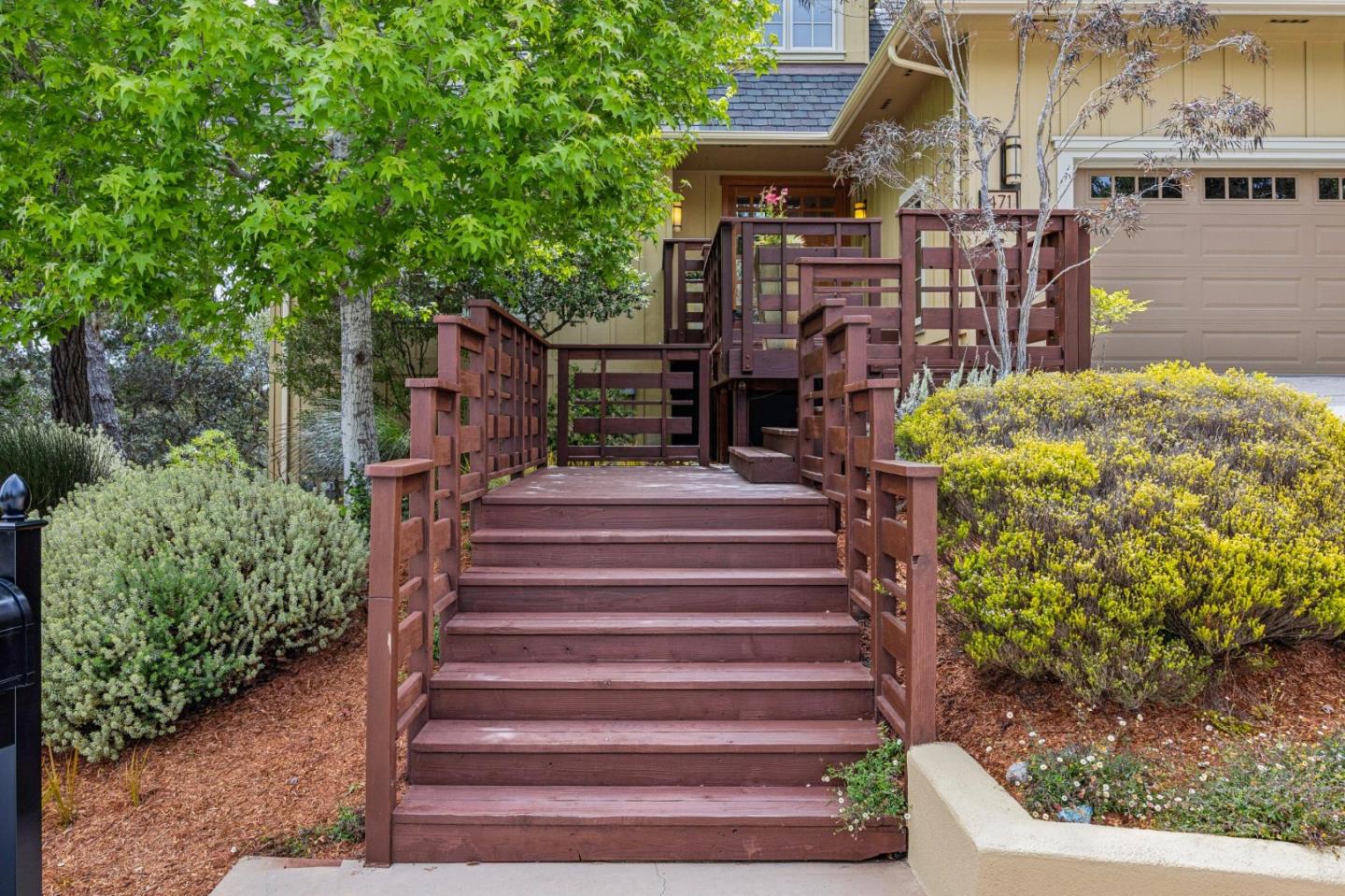 471 Dry Creek Road Monterey, CA 93940 - Photo 6 of 99