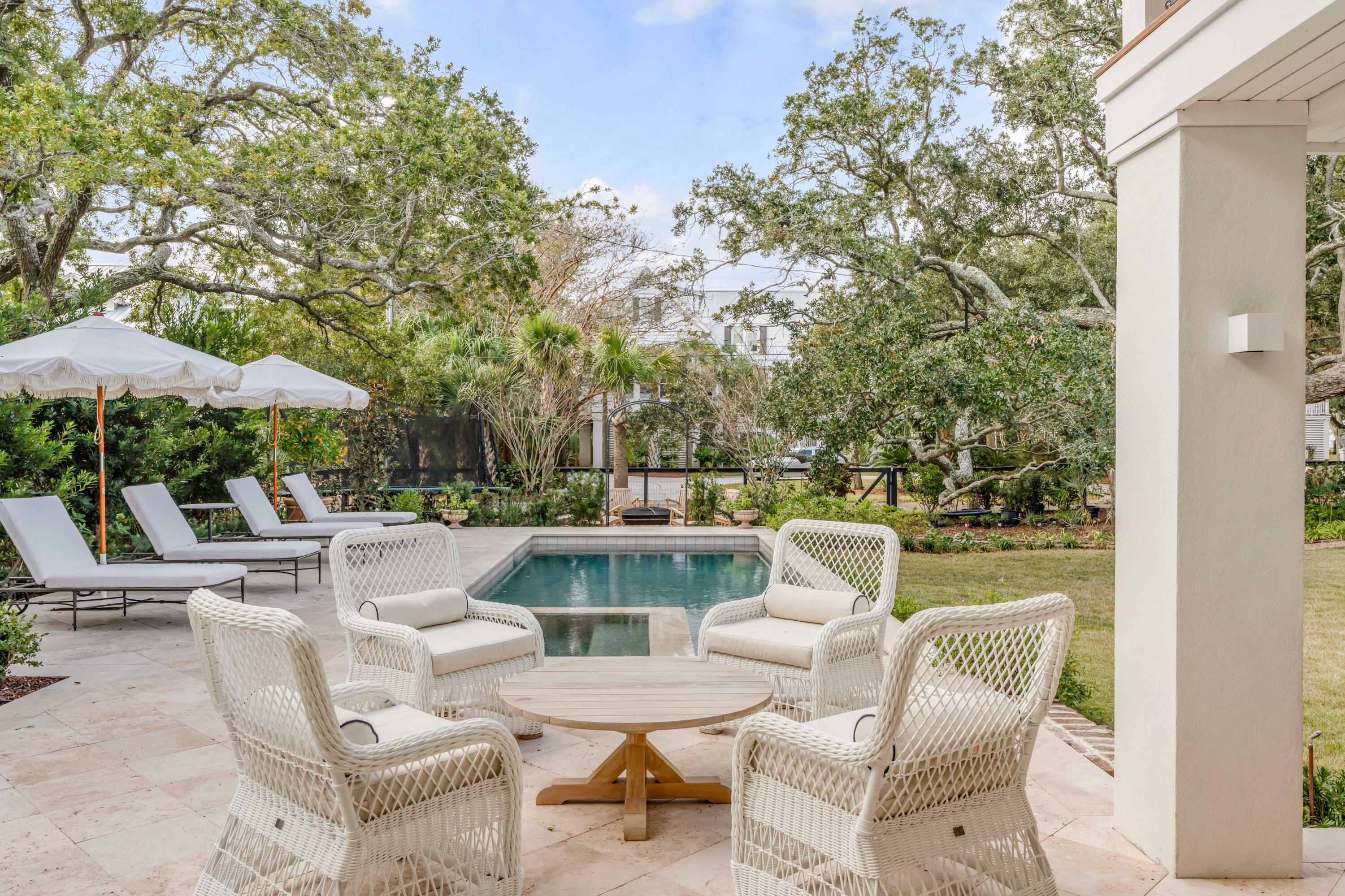 957 Pitt Street Mount Pleasant, SC 29464 - Photo 38 of 53 957PittStreet_NickCannPhoto_-51