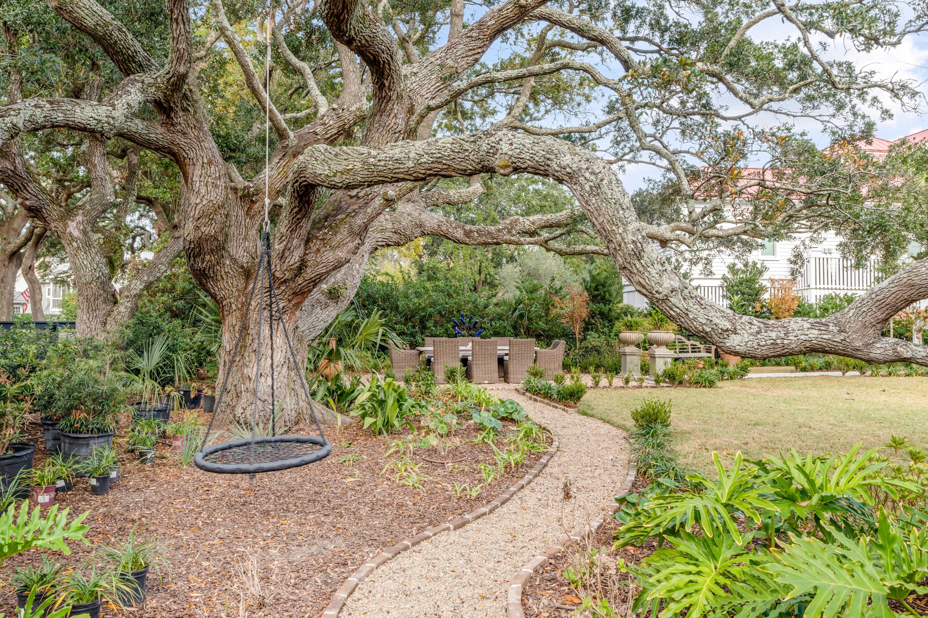 957 Pitt Street Mount Pleasant, SC 29464 - Photo 40 of 53 957PittStreet_NickCannPhoto_-56