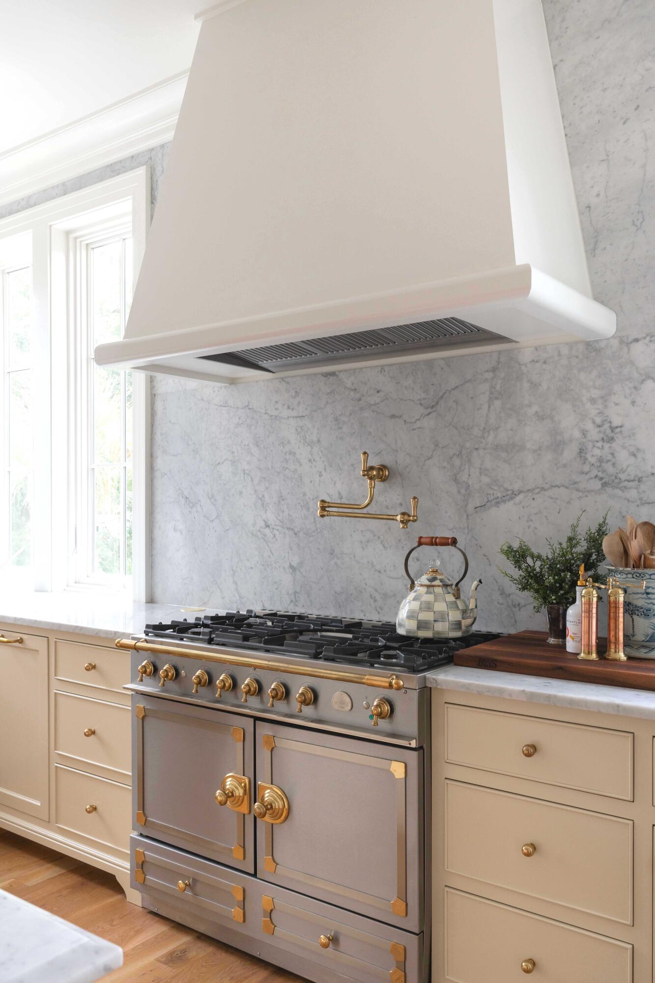 957 Pitt Street Mount Pleasant, SC 29464 - Photo 8 of 53 957Pitt_NickCannPhoto_-36