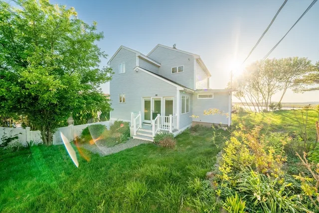 $899,900 | 18 North Ridge Road, Ipswich, MA 01938