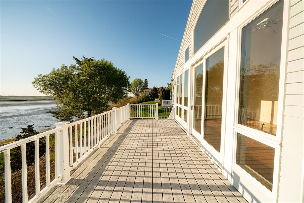 18 North Ridge Road Ipswich, MA 01938 - Photo 10 of 42