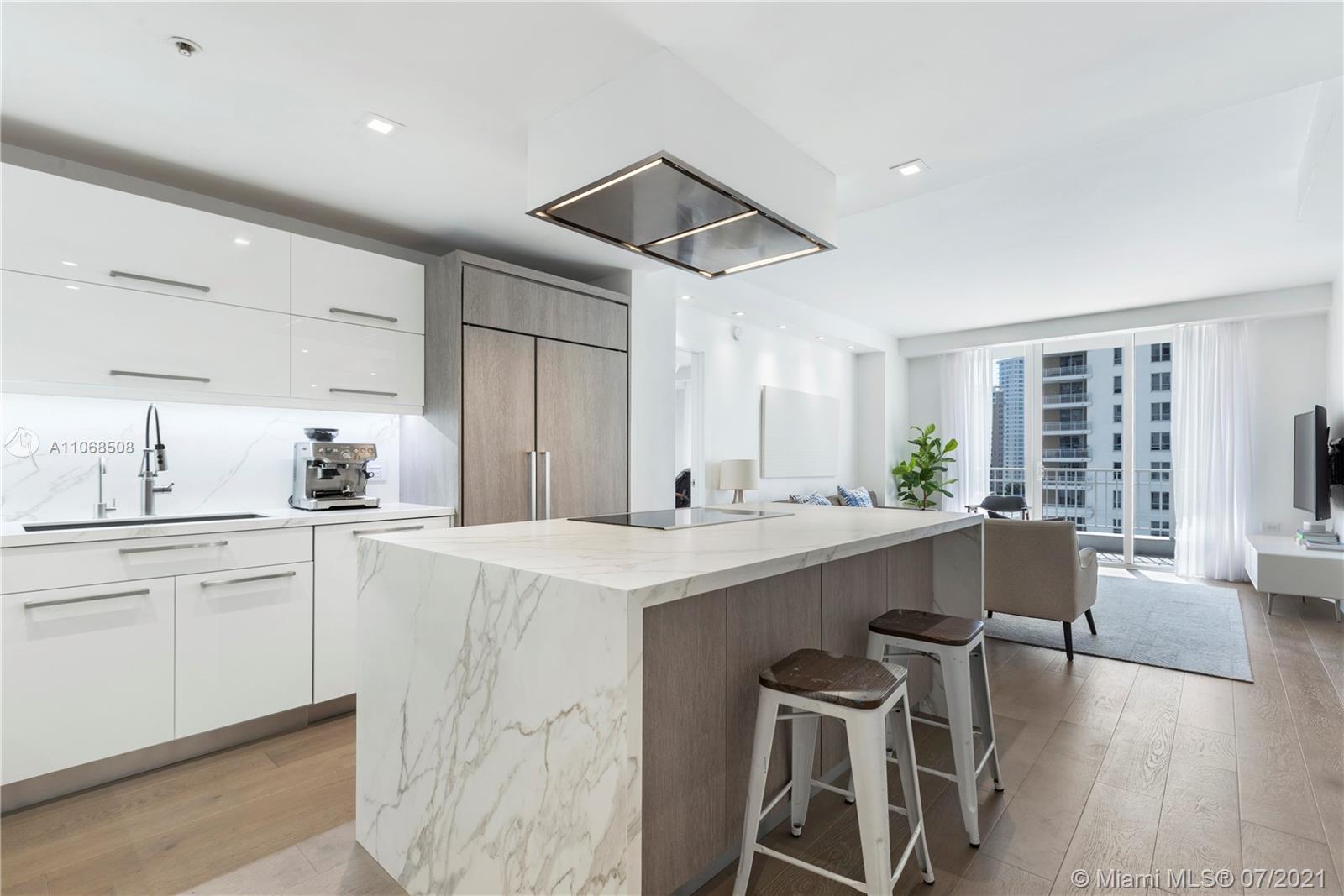 801 Brickell Key Boulevard, Unit 909 Miami, FL 33131 - Photo 1 of 31