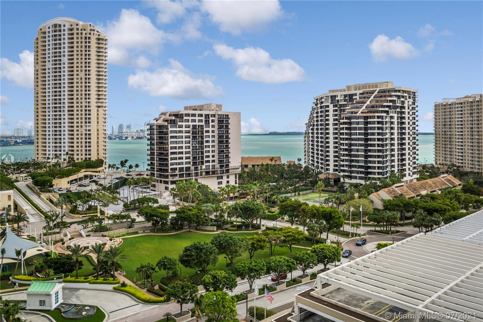 801 Brickell Key Boulevard, Unit 909 Miami, FL 33131 - Photo 13 of 31