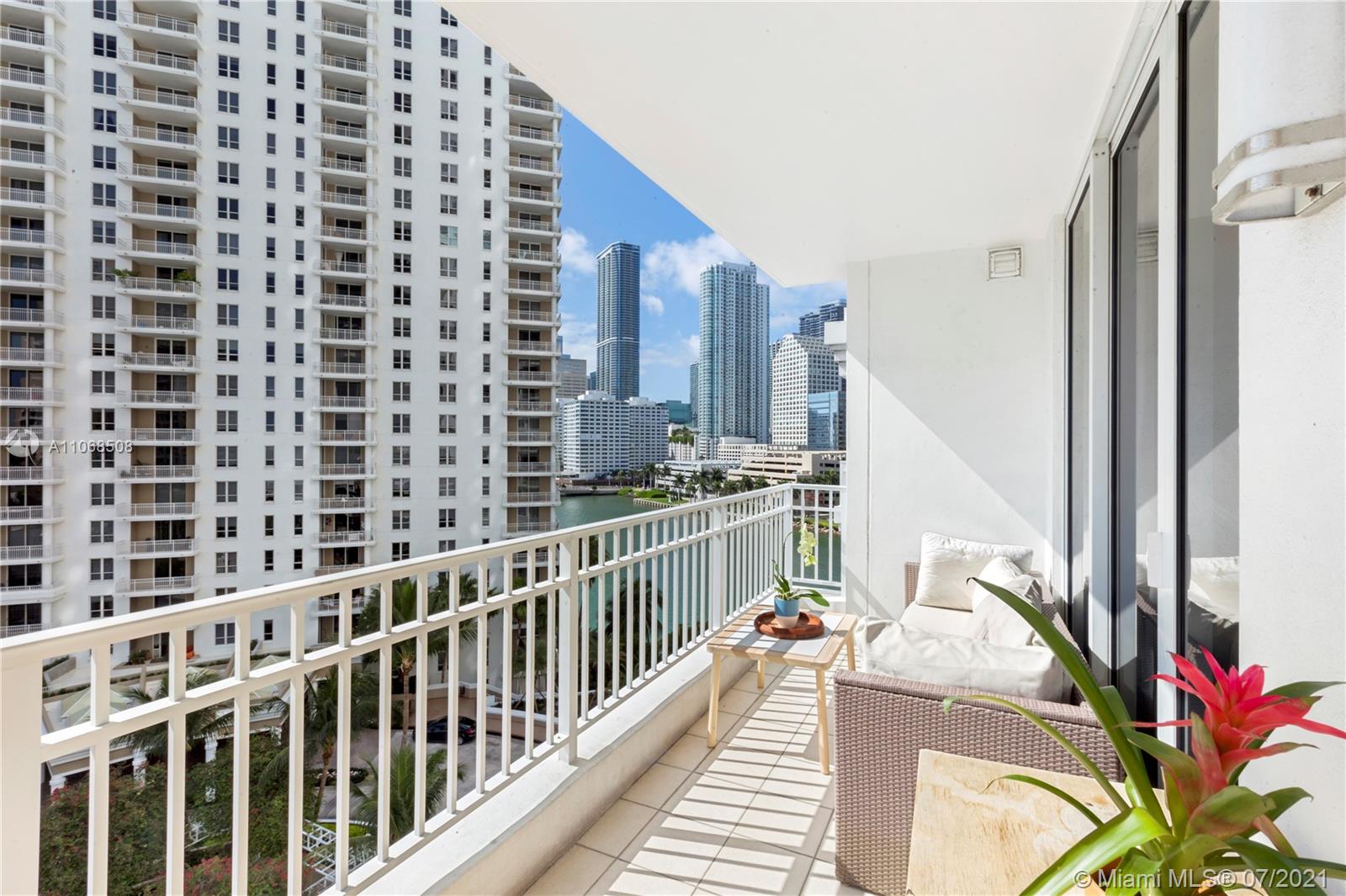801 Brickell Key Boulevard, Unit 909 Miami, FL 33131 - Photo 14 of 31