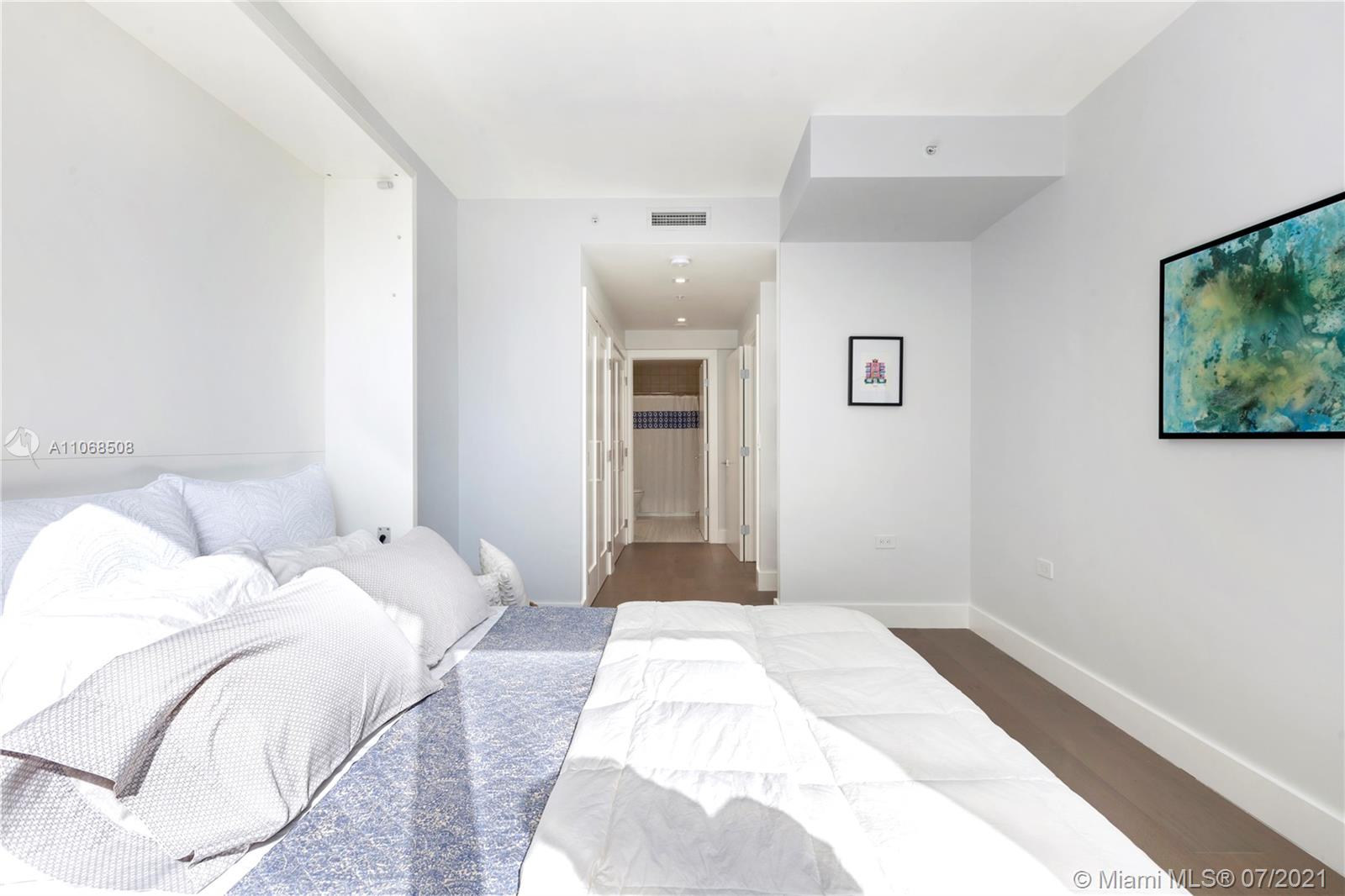 801 Brickell Key Boulevard, Unit 909 Miami, FL 33131 - Photo 21 of 31