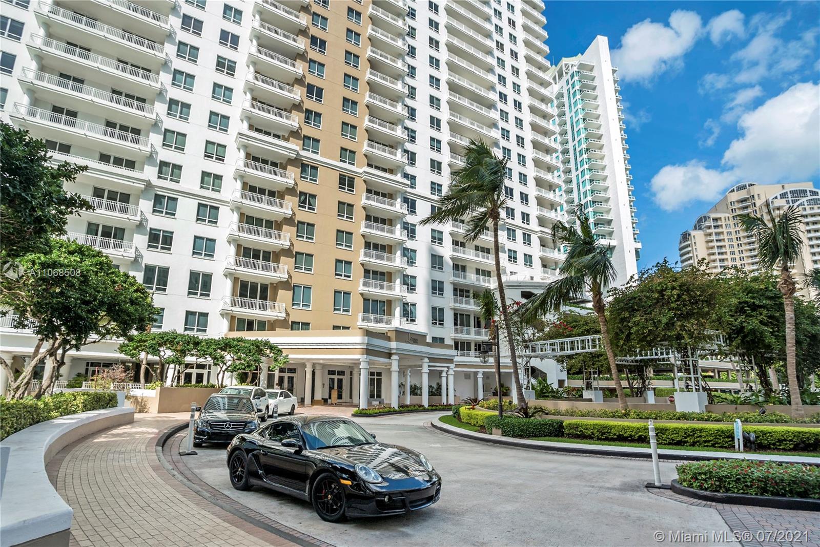 801 Brickell Key Boulevard, Unit 909 Miami, FL 33131 - Photo 30 of 31