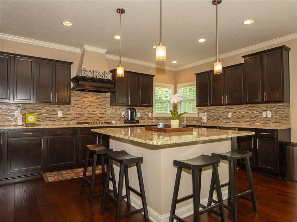 11206 Rockingham Circle Fishers, IN 46037 - Photo 12 of 36 Gallery Image 12