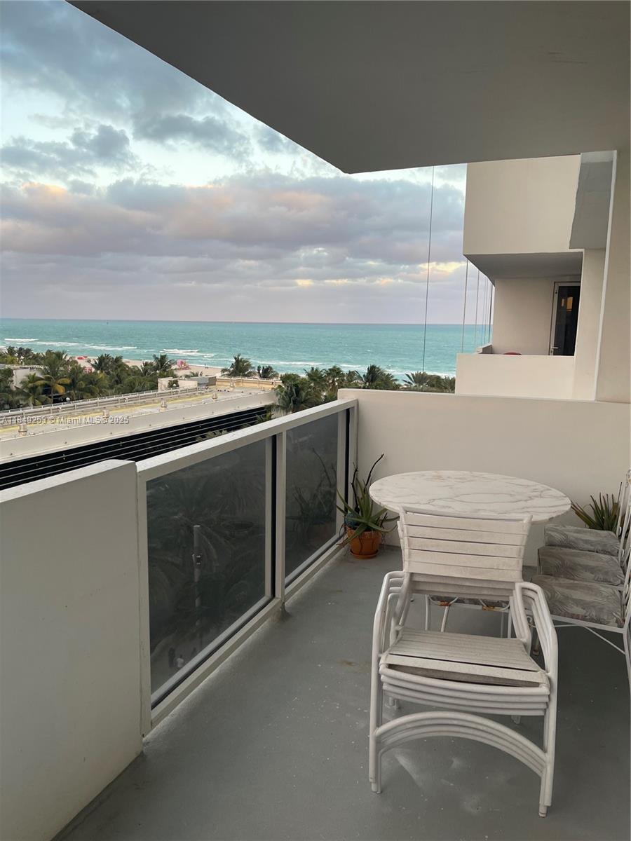 100 Lincoln Road, Unit 833 Miami Beach, FL 33139 - Photo 11 of 30