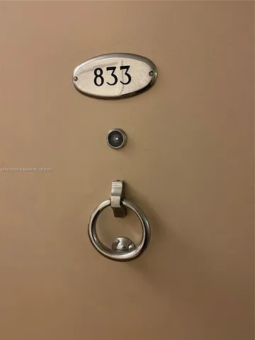 $4,000 | 100 Lincoln Road, Unit 833, Miami Beach, FL 33139