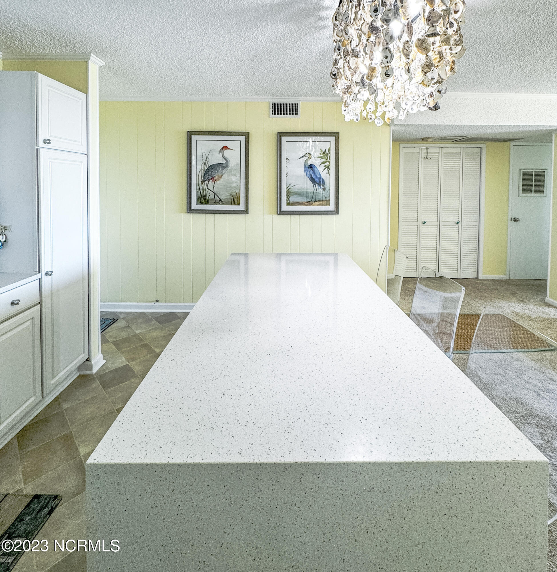 2305 West Fort Macon Road, Unit 203 Atlantic Beach, NC 28512 - Photo 32 of 57 Kitchen bar