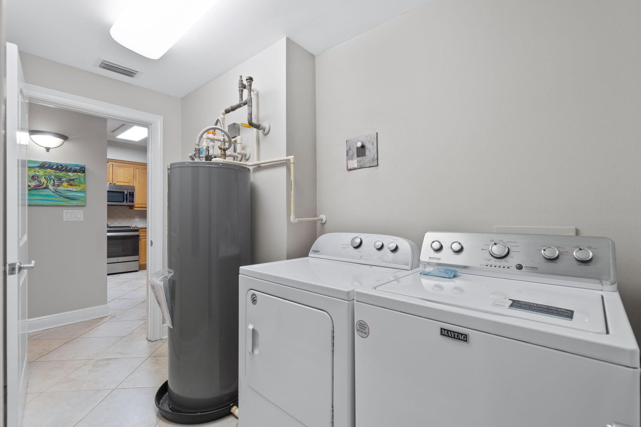 1150 Santa Rosa Boulevard, Unit 113 Fort Walton Beach, FL 32548 - Photo 23 of 71 a utility room with dryer and washer