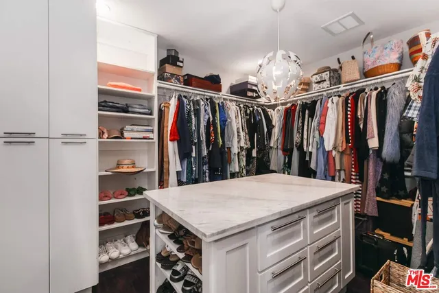 $2,999,000 | 3200 Wrightwood Drive, Studio City, CA 91604