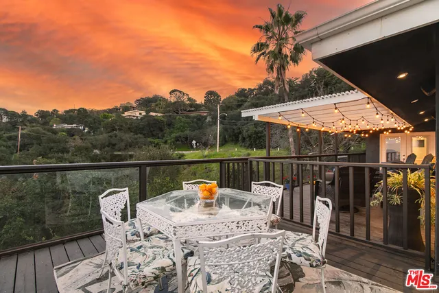 $2,999,000 | 3200 Wrightwood Drive, Studio City, CA 91604