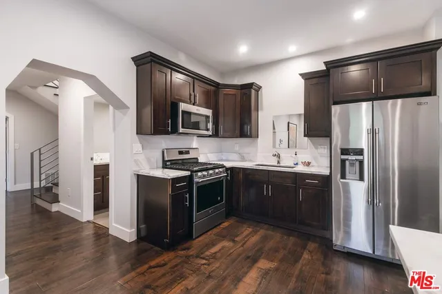 $2,999,000 | 3200 Wrightwood Drive, Studio City, CA 91604