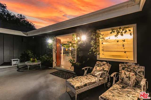 $2,999,000 | 3200 Wrightwood Drive, Studio City, CA 91604