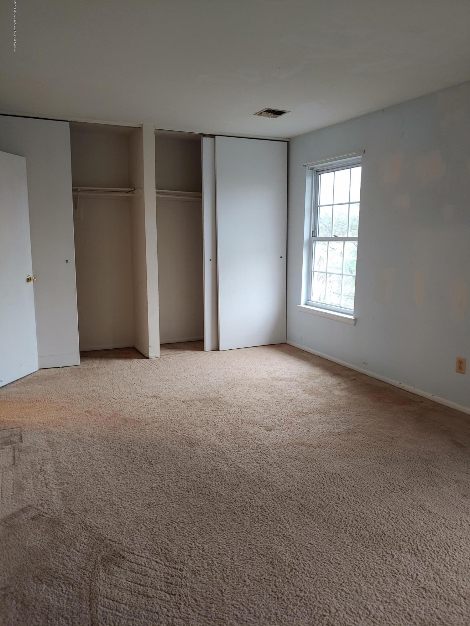 60 County Road, Unit H044 Cliffwood, NJ 07721 - Photo 12 of 19 Room 6 x