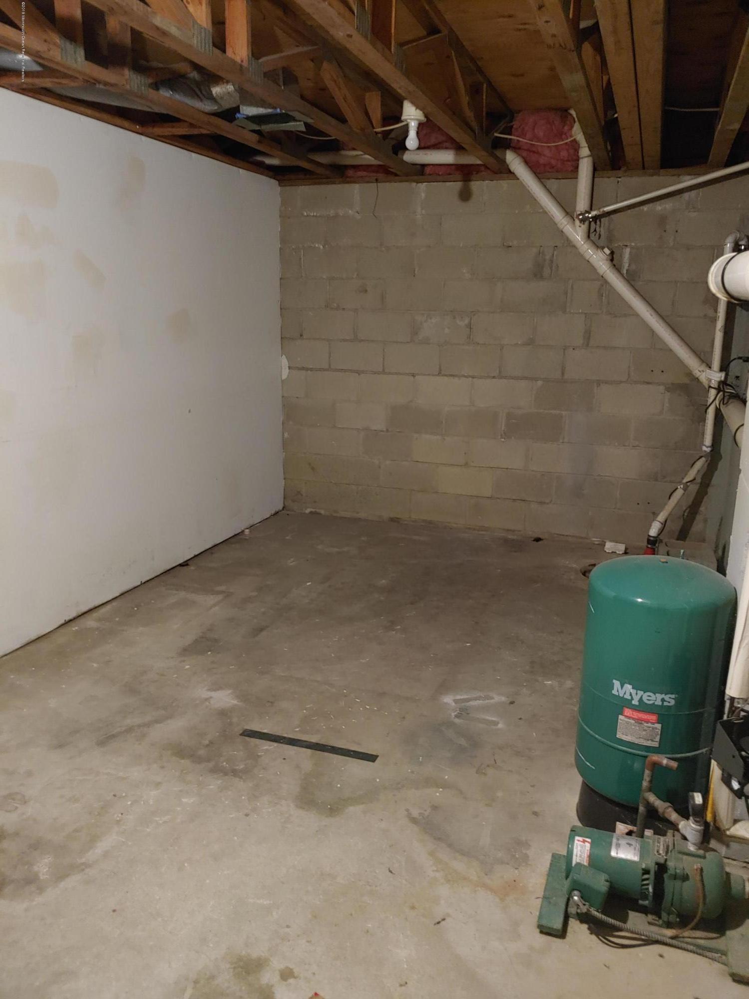 60 County Road, Unit H044 Cliffwood, NJ 07721 - Photo 17 of 19 Basement x