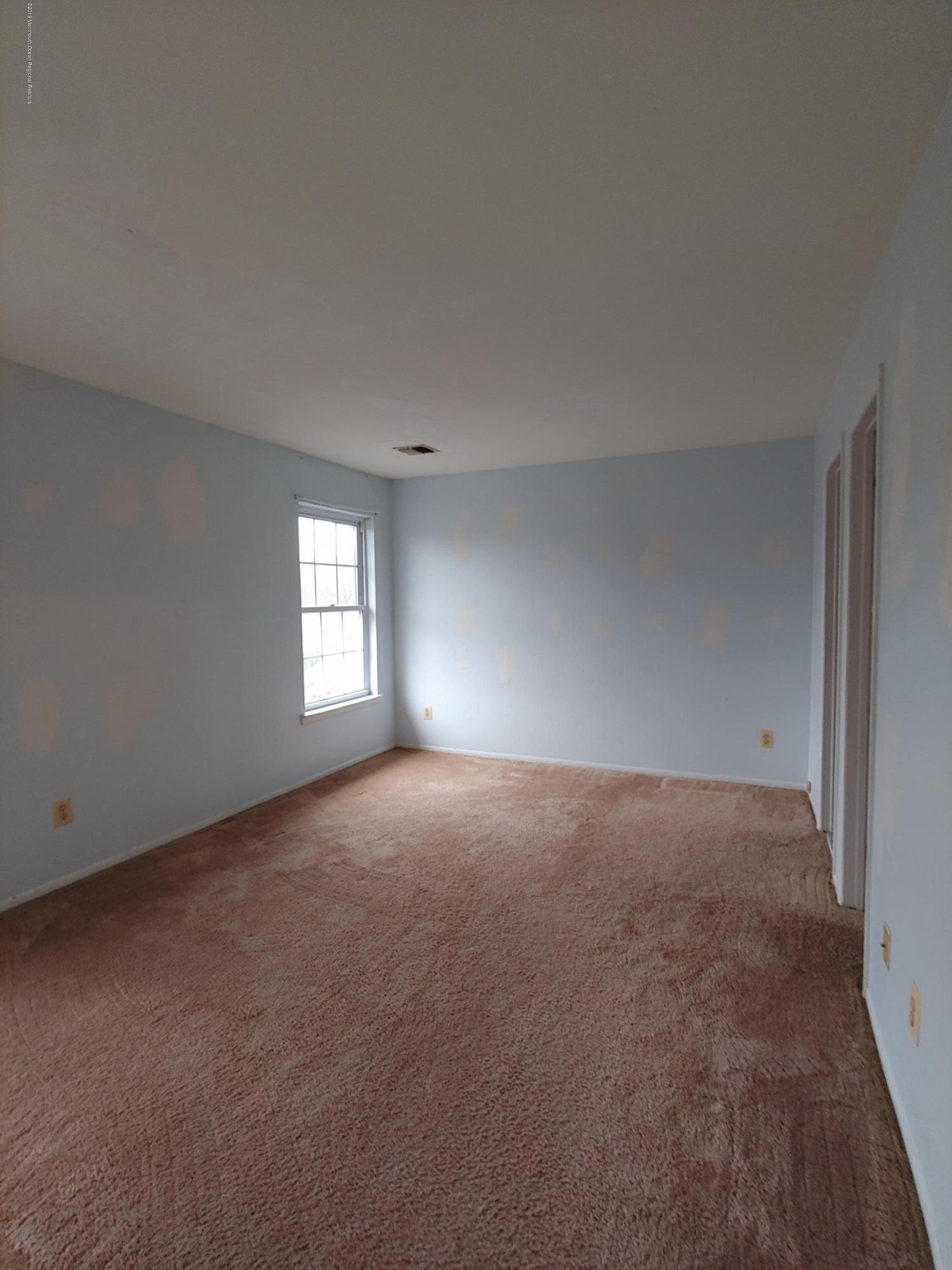 60 County Road, Unit H044 Cliffwood, NJ 07721 - Photo 9 of 19 Room 1 x