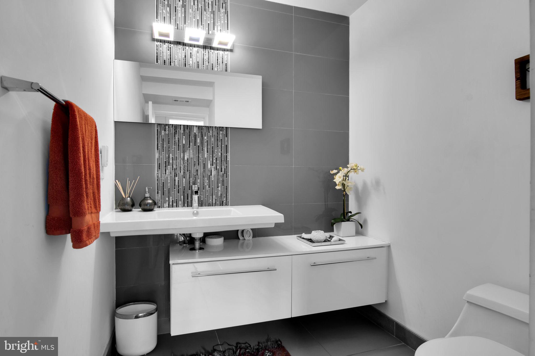 9020 Hamilton Drive Fairfax, VA 22031 - Photo 14 of 73