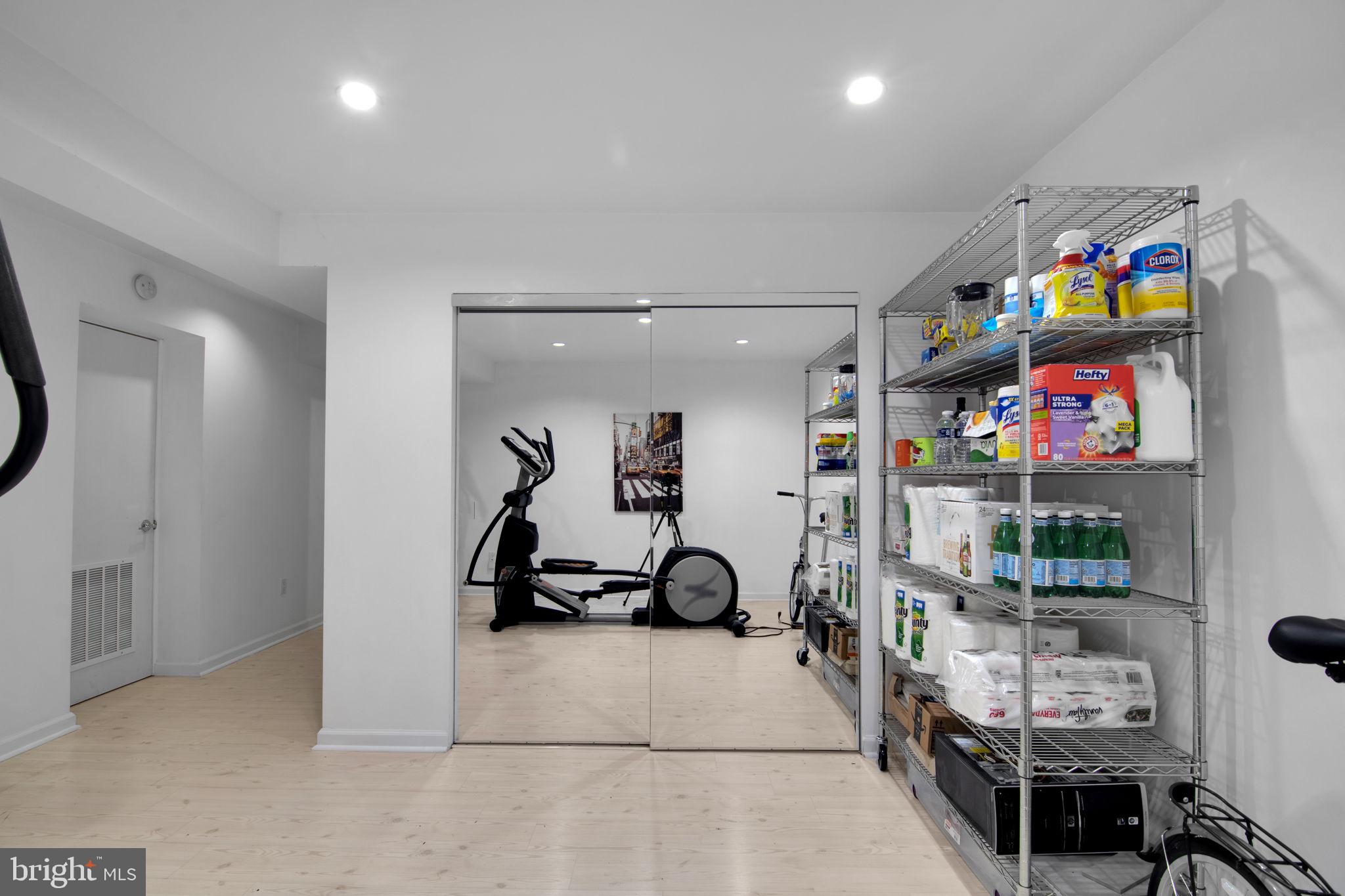 9020 Hamilton Drive Fairfax, VA 22031 - Photo 44 of 73