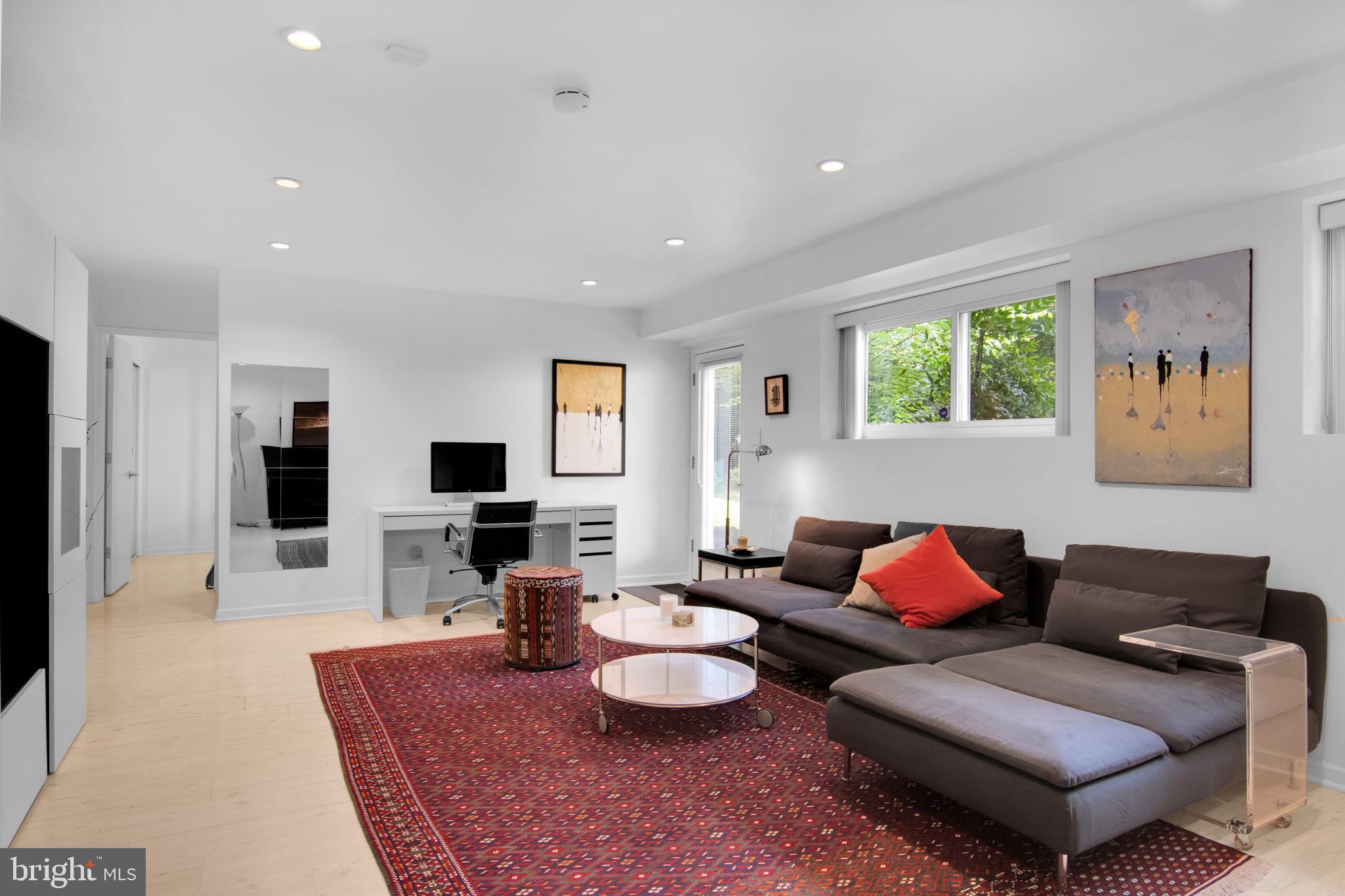 9020 Hamilton Drive Fairfax, VA 22031 - Photo 46 of 73